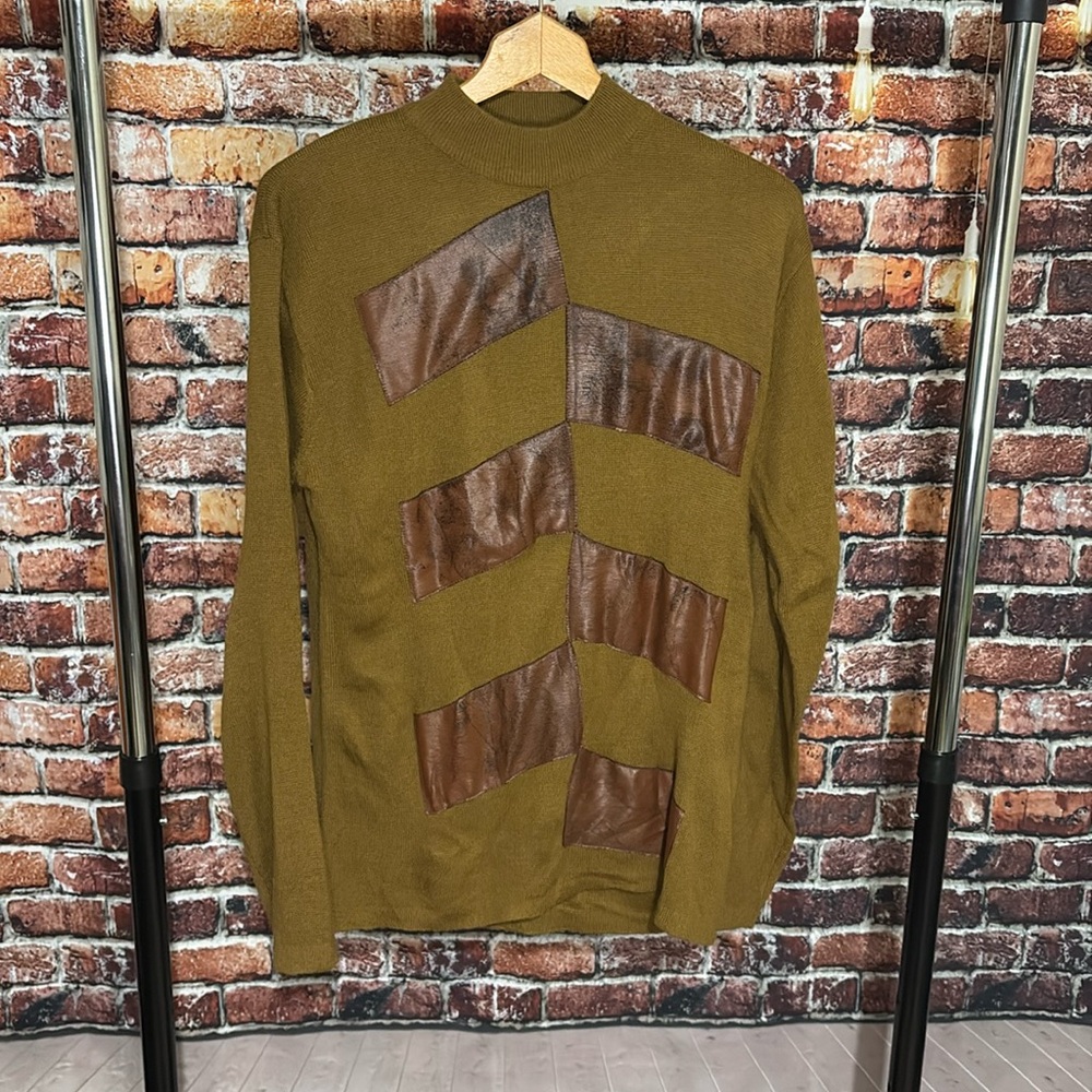 D Icon vintage mock neck brown sweater with accents medium men’s 80s posh